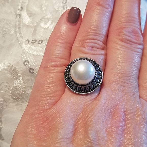 Jewelry - NWOT Freshwater Pearl Sterling Ring